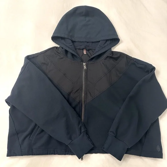 Free People movement lightweight zip up hoodie - Picture 5 of 11